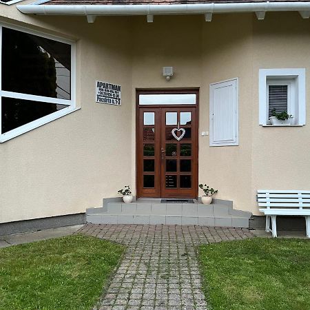 Mol-Ker-Vill Apartment Lenti Exterior foto